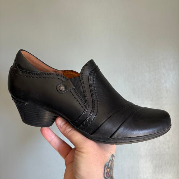 COBB HILL by New Balance Women's 6.5 Laurel Slip Ons Black Leather Heel NWOB - Picture 9 of 11